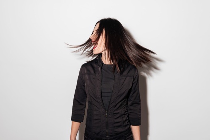 Consejos para peinar tu flequillo largo